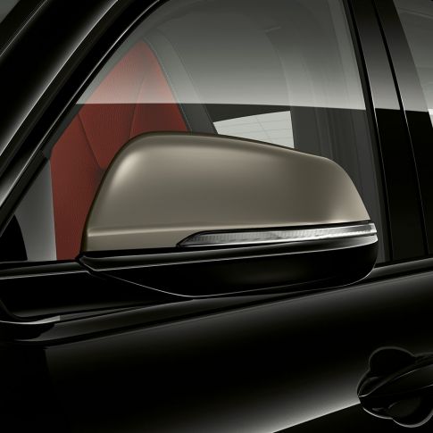 Mirror caps BMW X2 M35i Mirror caps in Cerium Grey BMW X2 M35i Sapphire Black metallic F39 Exterior