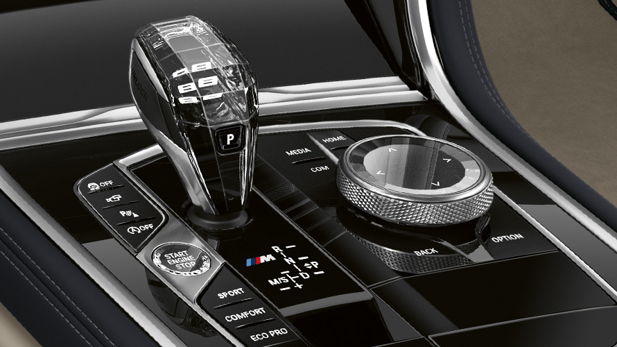 BMW 8 Series Gran Coupé, Frozen Temptation cockpit