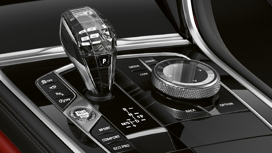 BMW 8 Series Gran Coupé, Dark Seduction cockpit