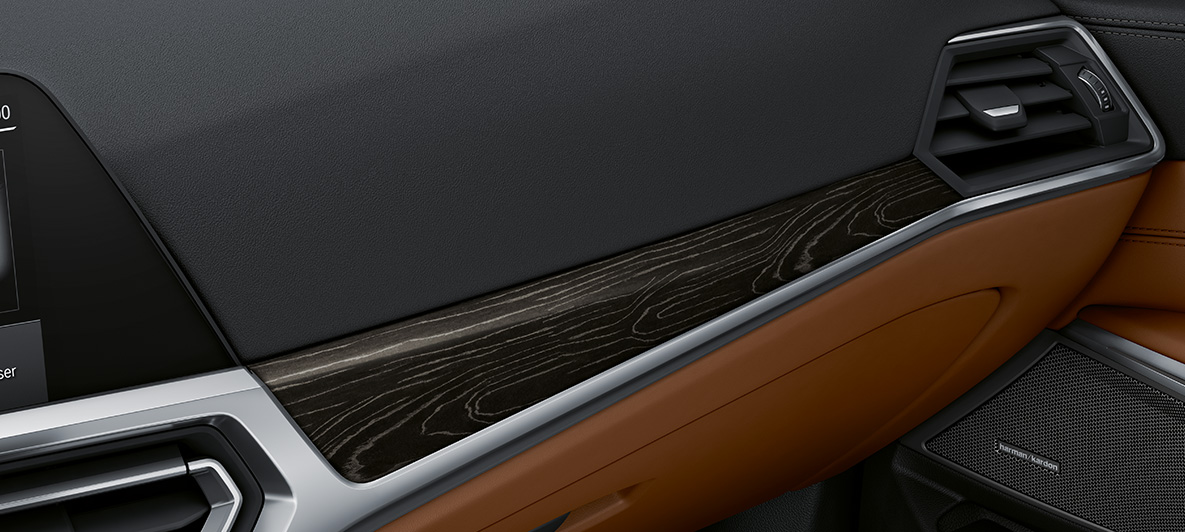 BMW Individual interior trims Fine wood BMW M4 Coupé G82 2020 interior BMW Individual fine-wood trim 'Fineline' Black with silver effect open-pored BMW M4 Coupé G82 2020 interior