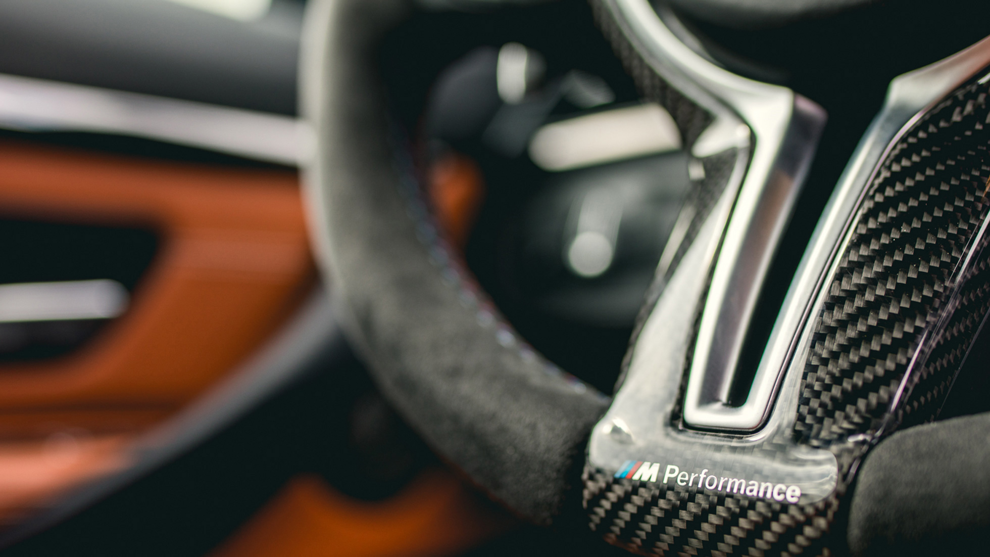 M Performance steering wheel Pro carbon fibre Alcantara close-up BMW M Performance Parts M Performance steering wheel Pro carbon fibre Alcantara close-up