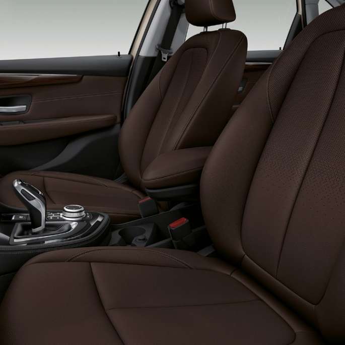 Sport seats BMW 2 Series Active Tourer Model Luxury Line 225i xDrive F45 2018 interior