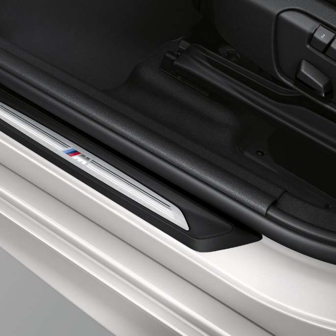 Door sill finishers BMW 2 Series Active Tourer 220d xDrive Model M Sport F45 2018 Mineral White metallic exterior