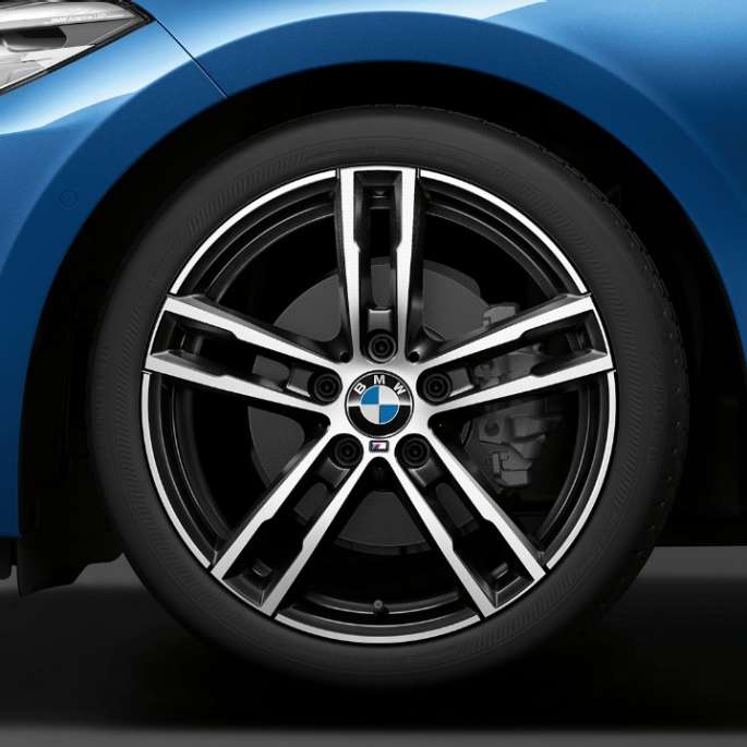 BMW 2 Series Coupé, Model M Sport wheels