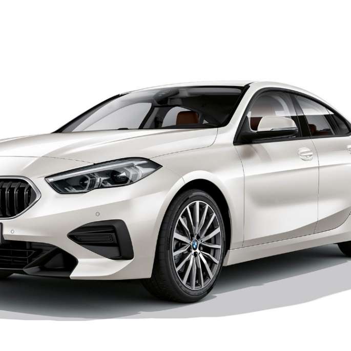 BMW kidney grille BMW 2 Series Gran Coupé Model Advantage Mineral White F44 three-quarter front view