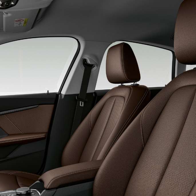 Sport seats BMW 2 Series Gran Coupé Model Advantage F44 interior
