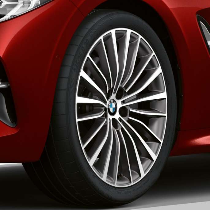 BMW 8 Series Gran Coupé, base model wheels
