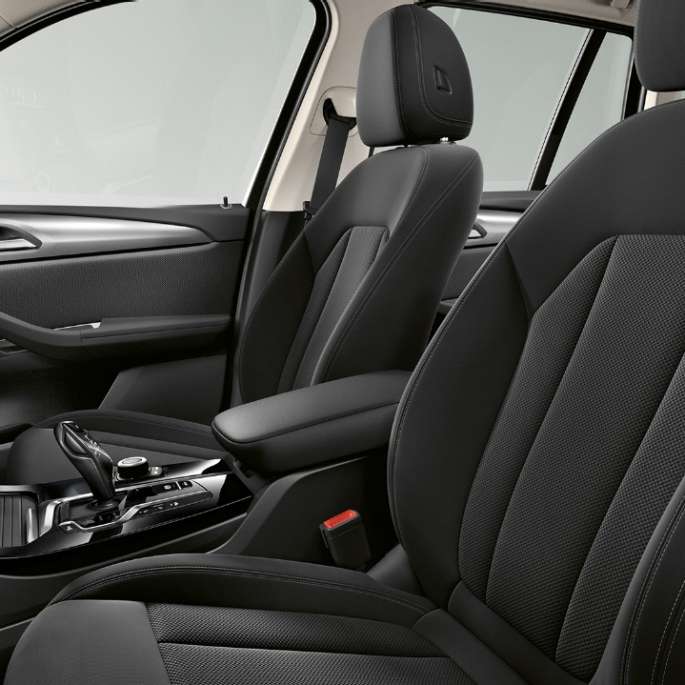BMW X3, Base model, seats