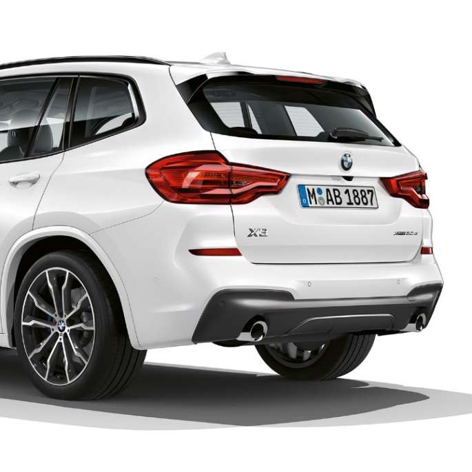 BMW X3 M40i, Model M Sport, three-quarter rear shot