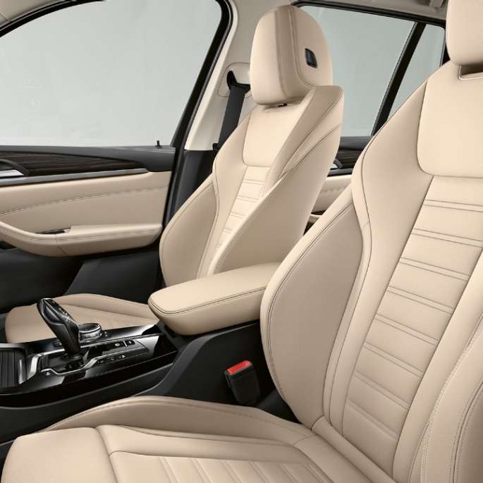 BMW X3 M40i, Model Luxury Line, seats